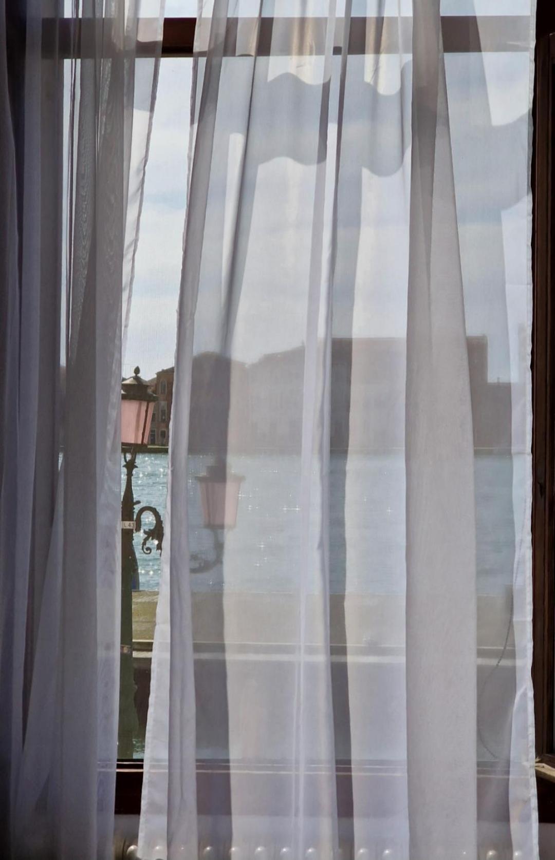 Silk Road Hostal *