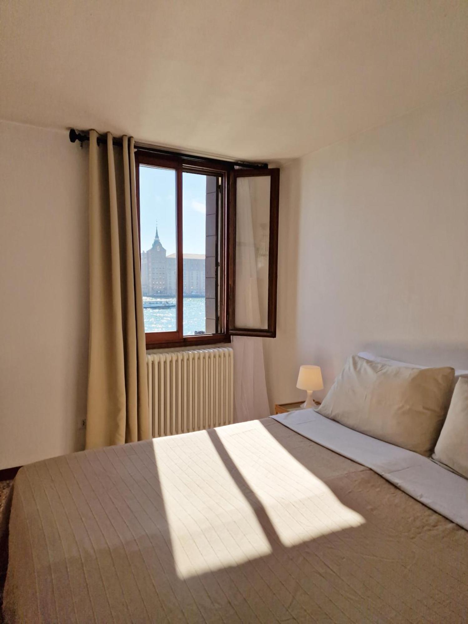 Silk Road Hostal
