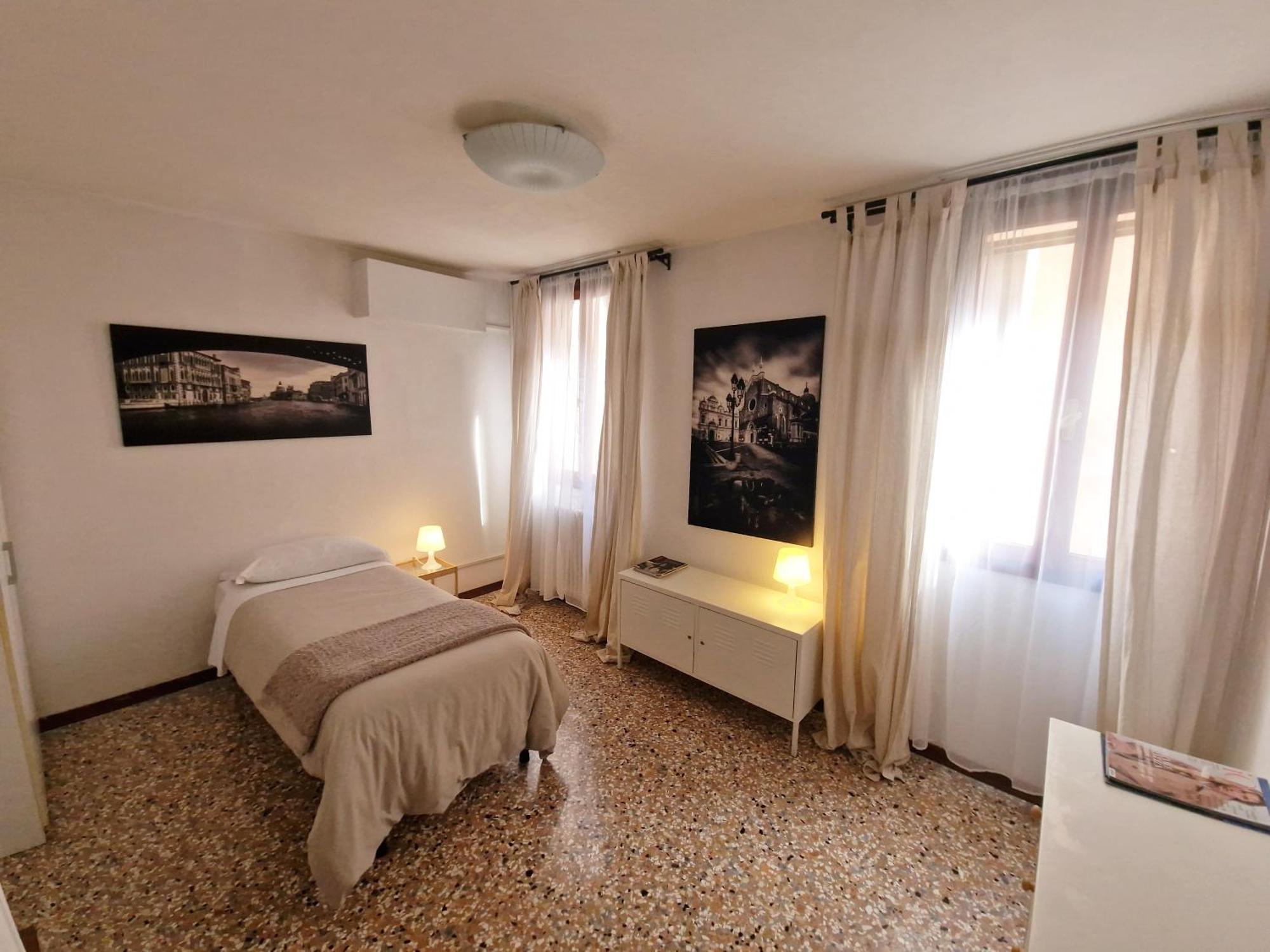 Hostal Silk Road