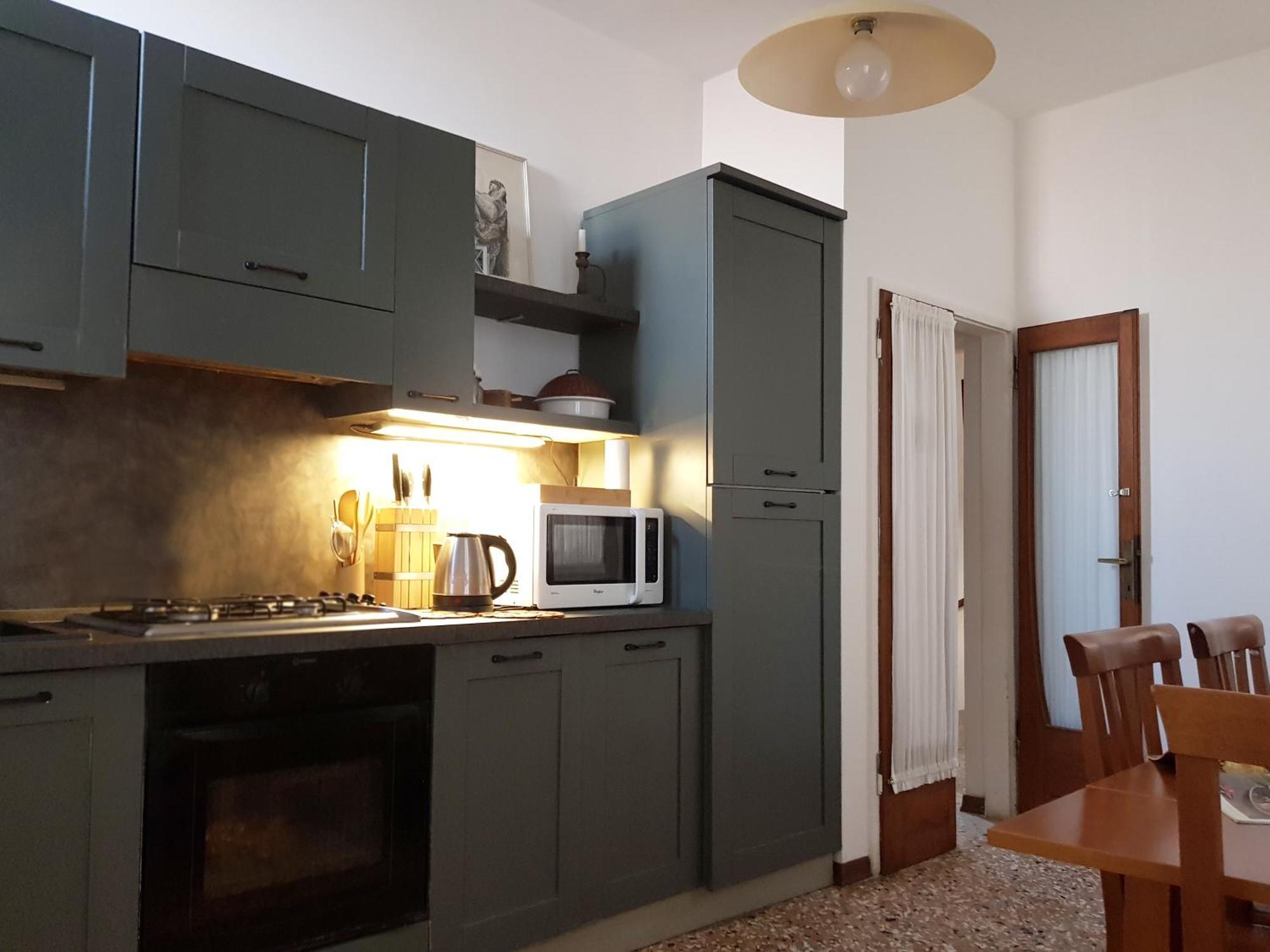 Silk Road Hostal Venecia